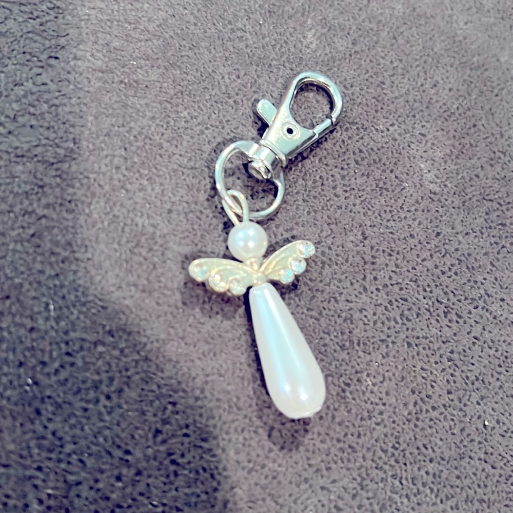 Angel keychains pack of 20